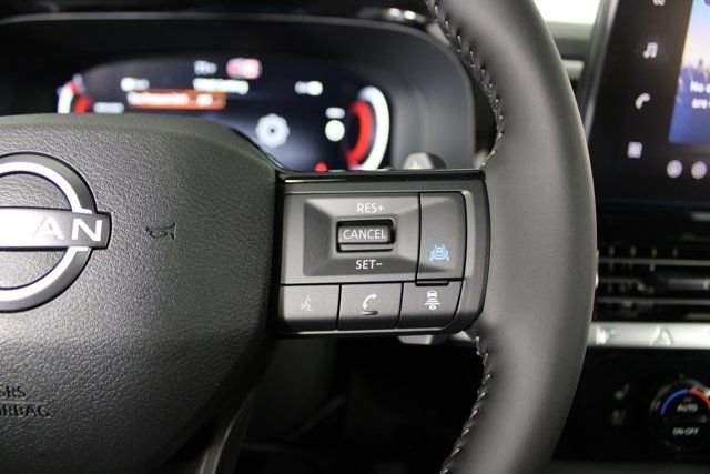 New 2026 Nissan Pathfinder Platinum image 12