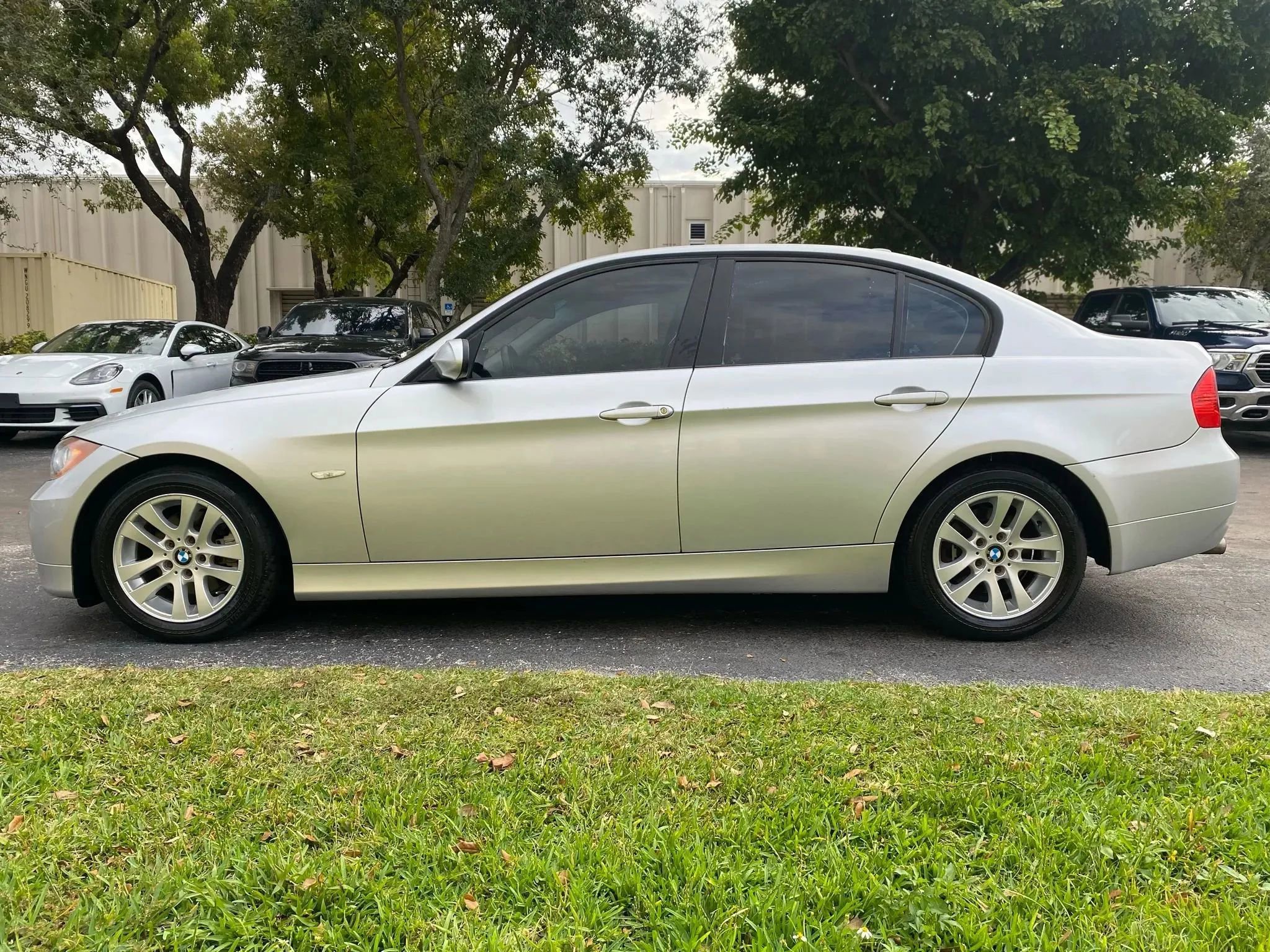 Used 2007 BMW 328i Sedan image 7