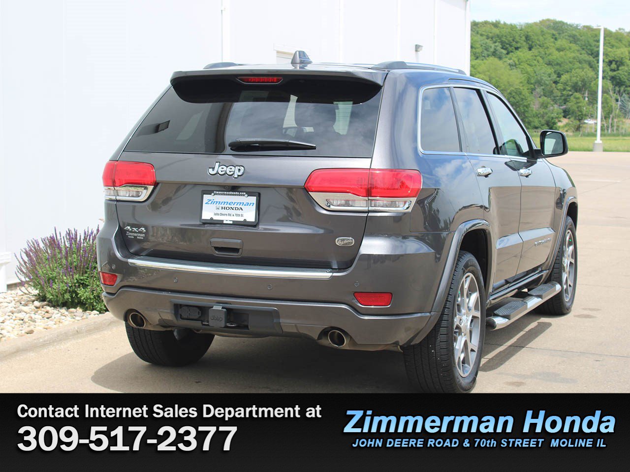Used 2020 Jeep Grand Cherokee Overland AWD/4WD image 2