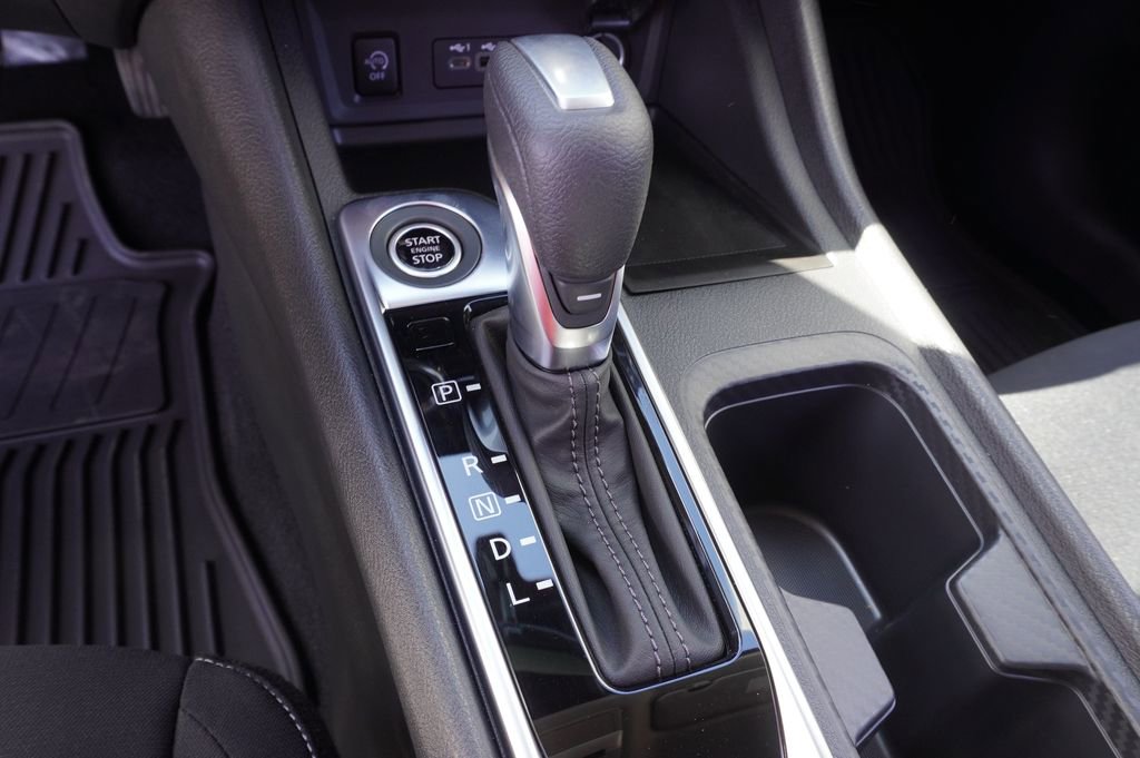 Certified 2025 Nissan Sentra SV w/ All-Weather Package image 18