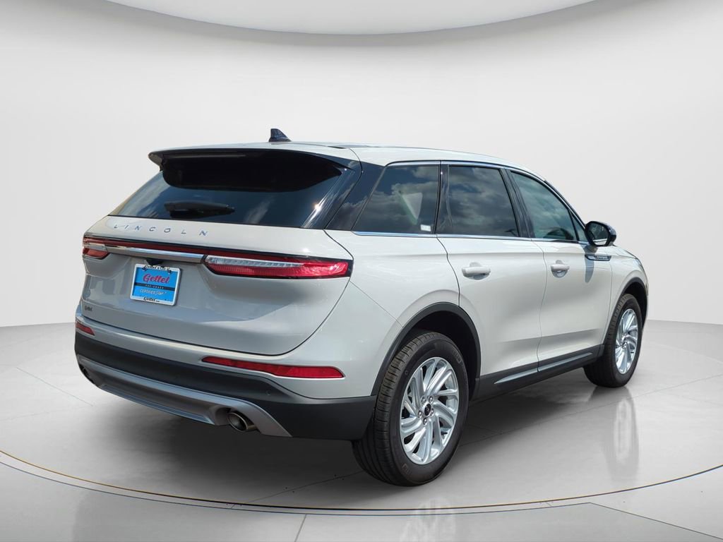 Used 2023 Lincoln Corsair FWD image 4