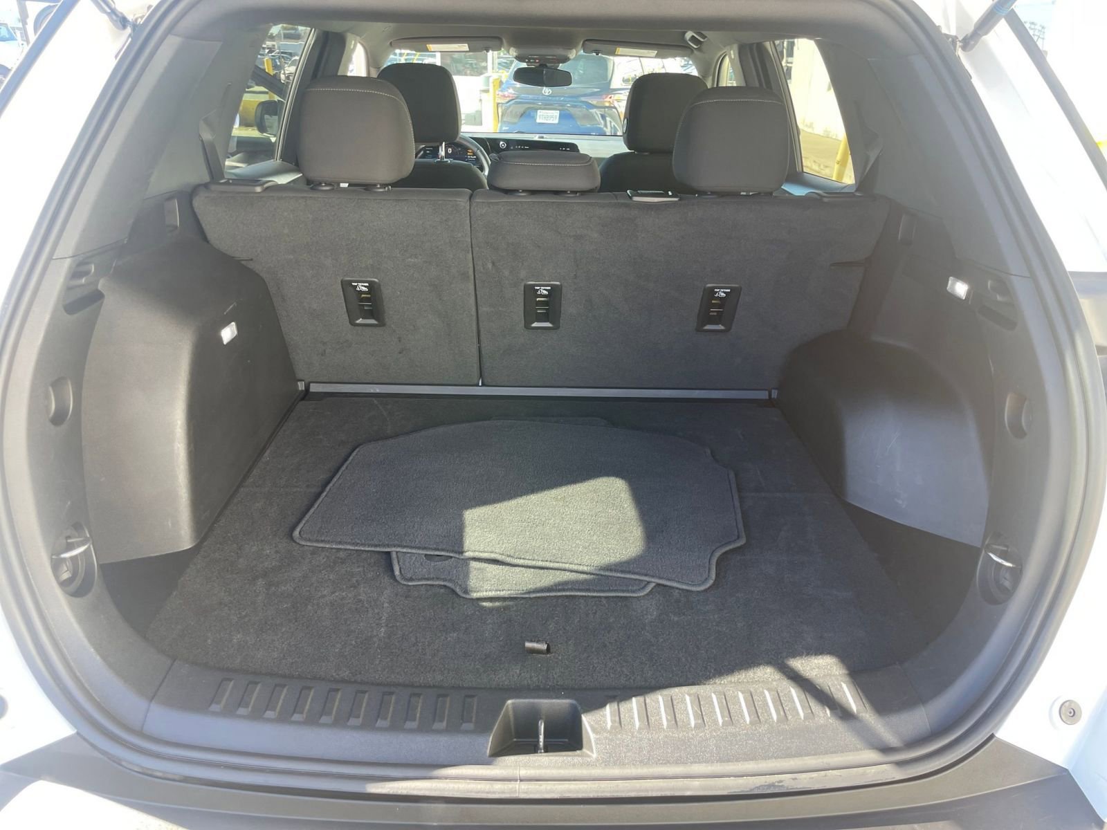 Used 2025 Chevrolet Equinox LT image 31