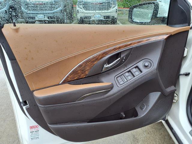 Used 2014 Buick LaCrosse Leather FWD image 21