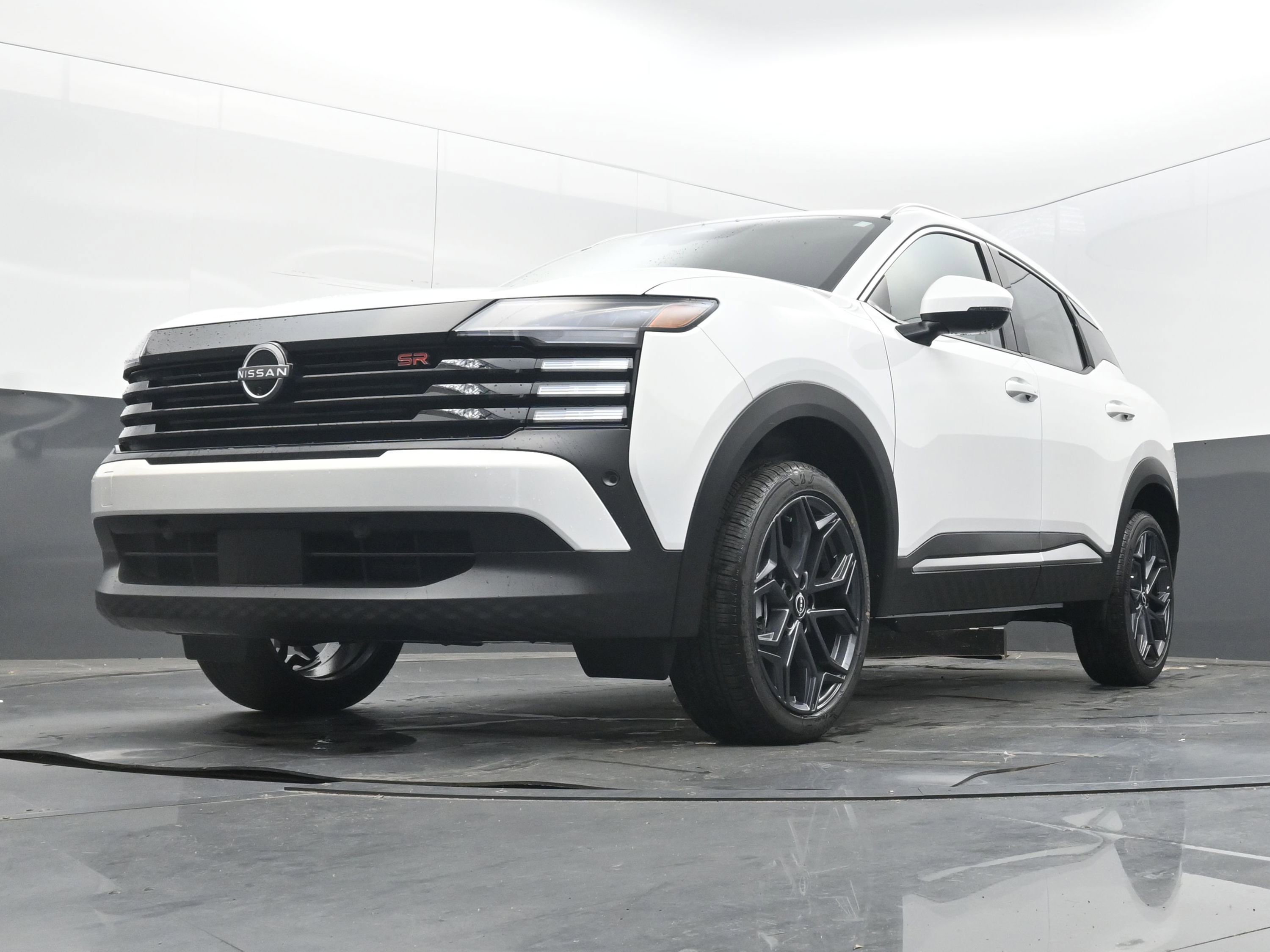 New 2025 Nissan Kicks SR image 35