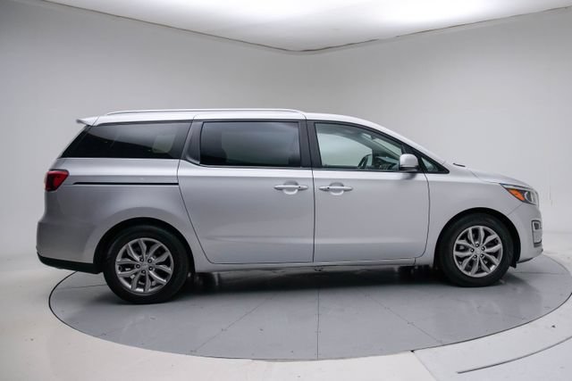 Used 2020 Kia Sedona EX FWD image 8
