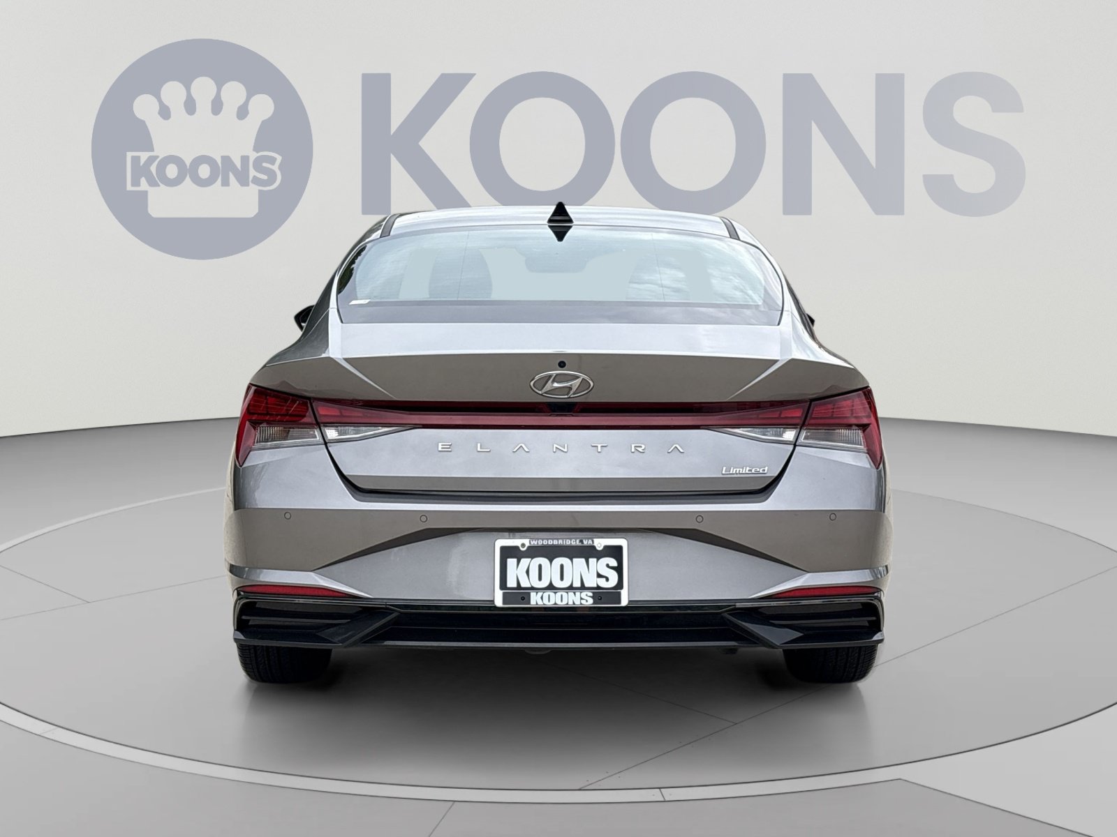 Used 2023 Hyundai Elantra Limited w/ Cargo Package FWD image 5
