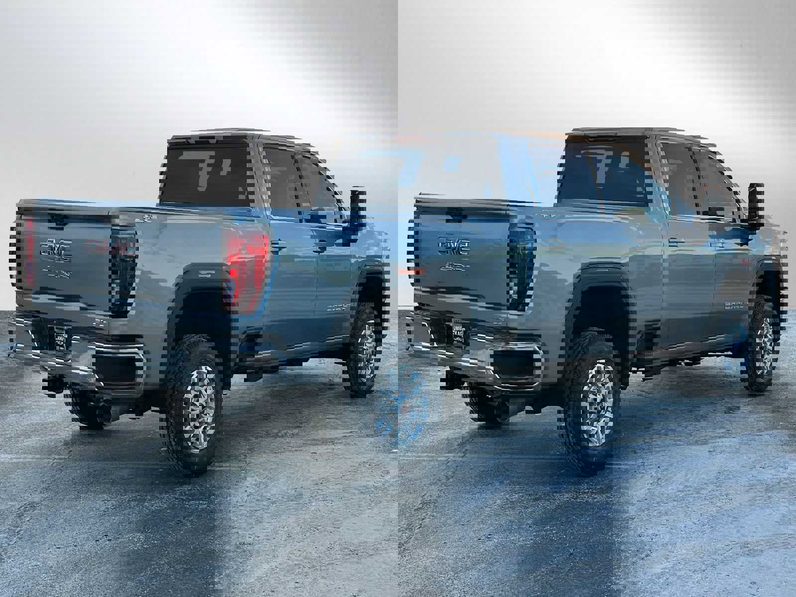 New 2026 GMC Sierra 2500 SLE w/ SLE Convenience Package image 3