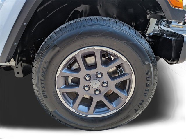 Used 2023 Jeep Gladiator Overland image 13