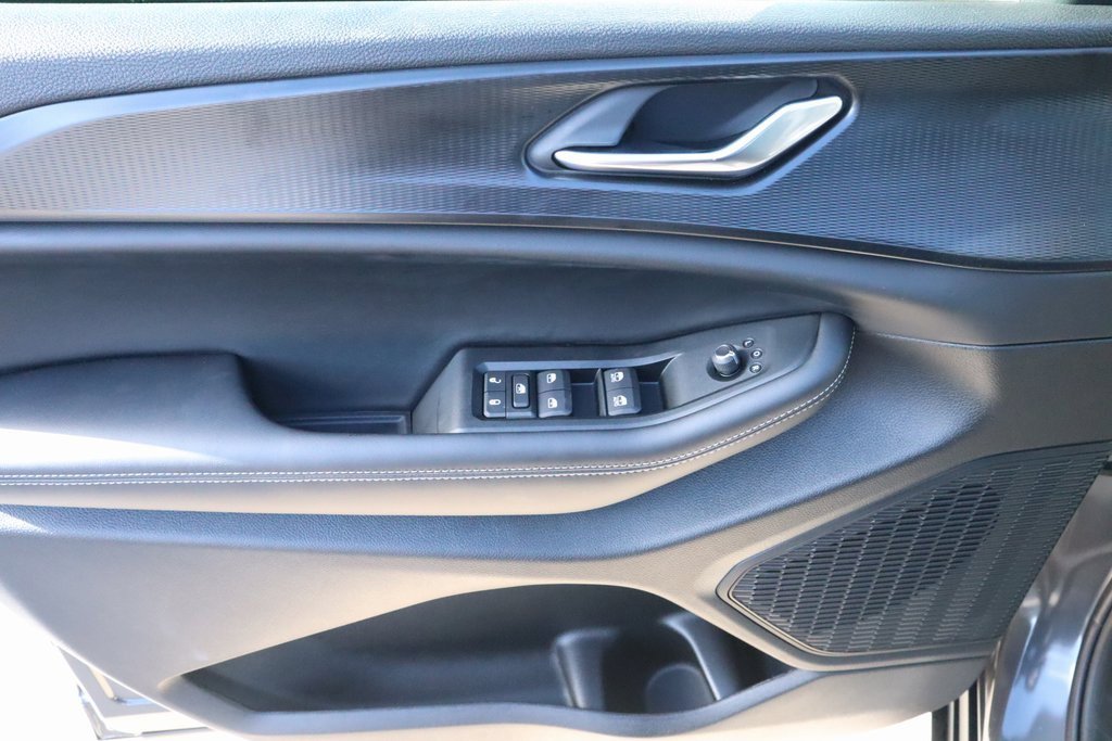 New 2025 Jeep Grand Cherokee Laredo w/ Luxury Tech Group I image 15