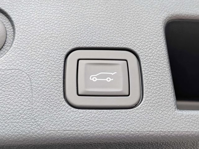 New 2027 GMC Terrain Elevation w/ Elevation Premium Package AWD/4WD image 13