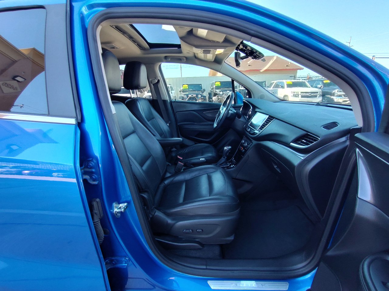 Used 2018 Buick Encore Essence image 38