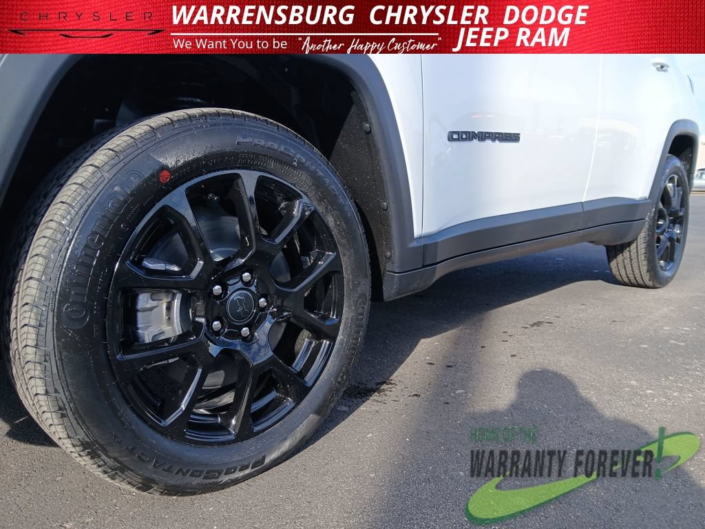 New 2026 Jeep Compass Latitude AWD/4WD image 32