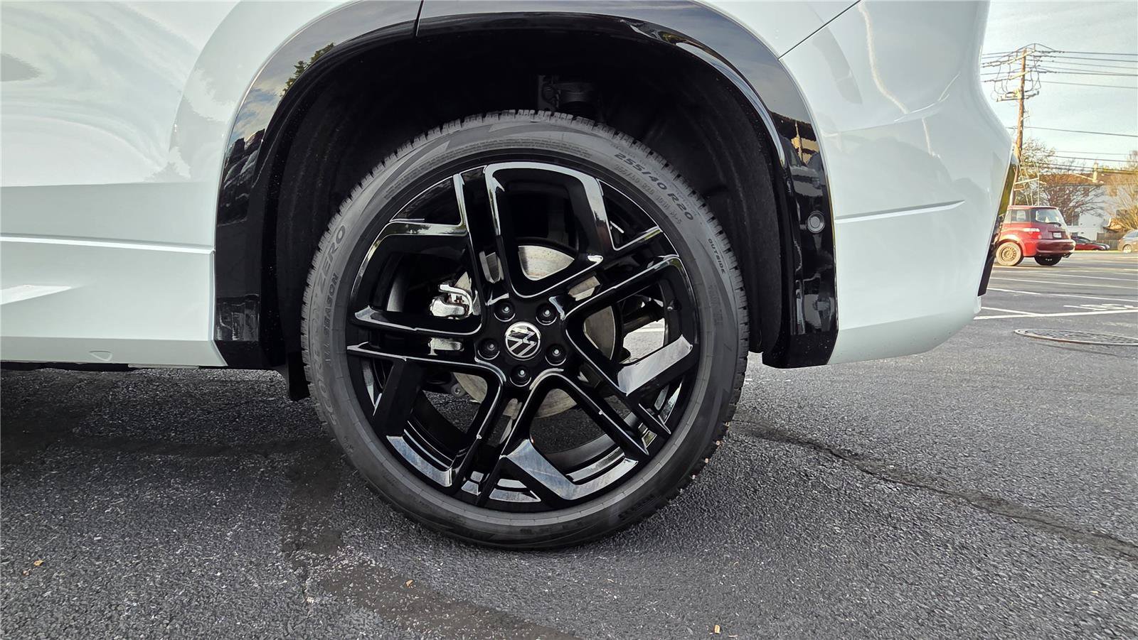 New 2026 Volkswagen Tiguan SE R-Line AWD/4WD image 43