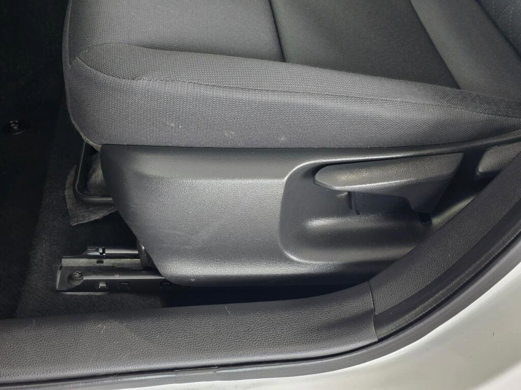 Used 2023 Toyota Corolla LE FWD image 23