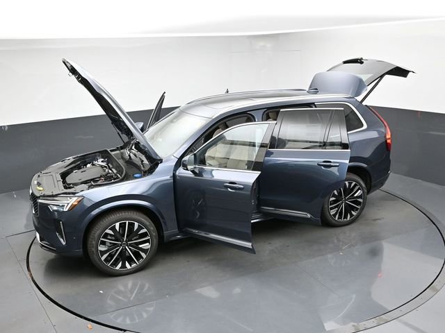 New 2026 Volvo XC90 B6 Plus w/ Protection Package Premier image 52