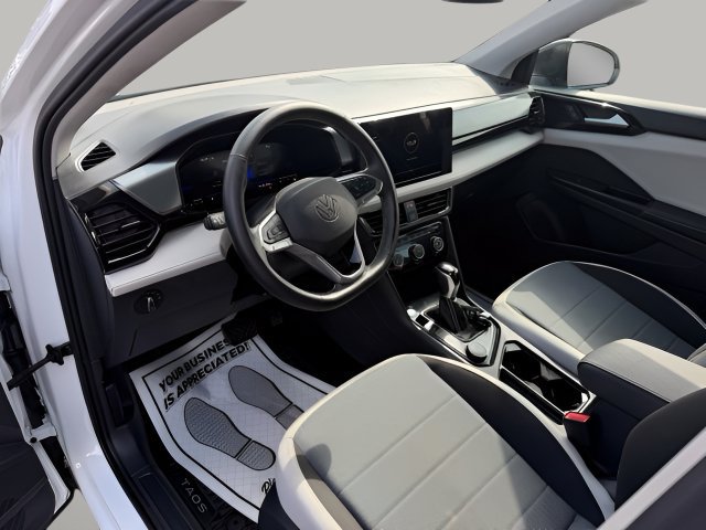 Certified 2025 Volkswagen Taos S AWD/4WD image 5