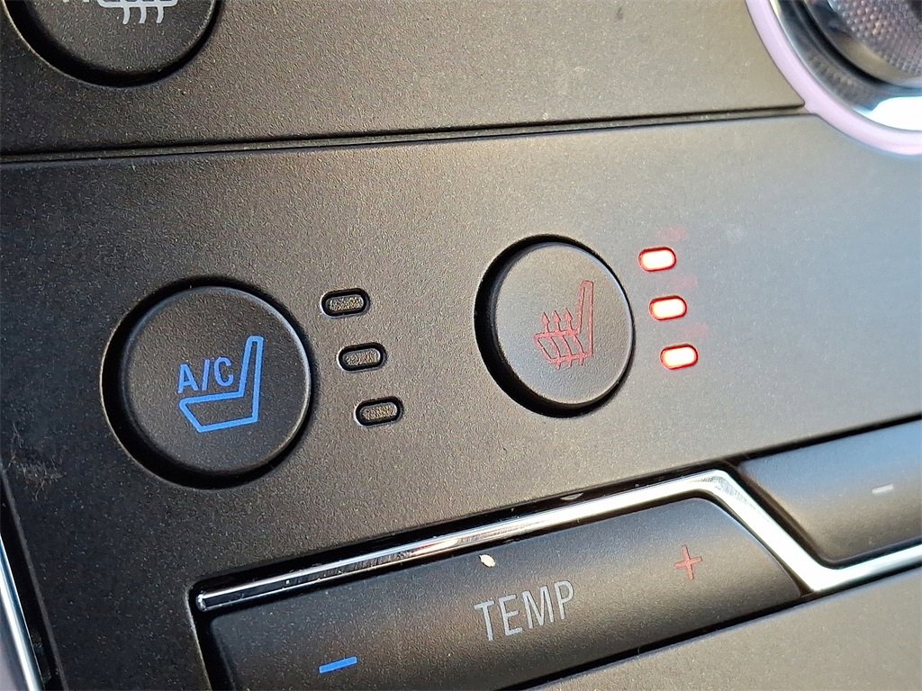 Used 2019 Ford Edge Titanium w/ Equipment Group 301A image 28