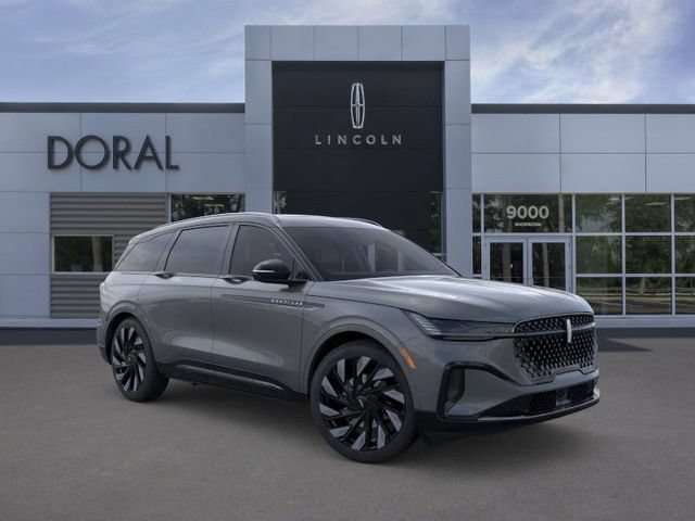 New 2025 Lincoln Nautilus Reserve w/ Jet Appearance Package AWD/4WD image 7