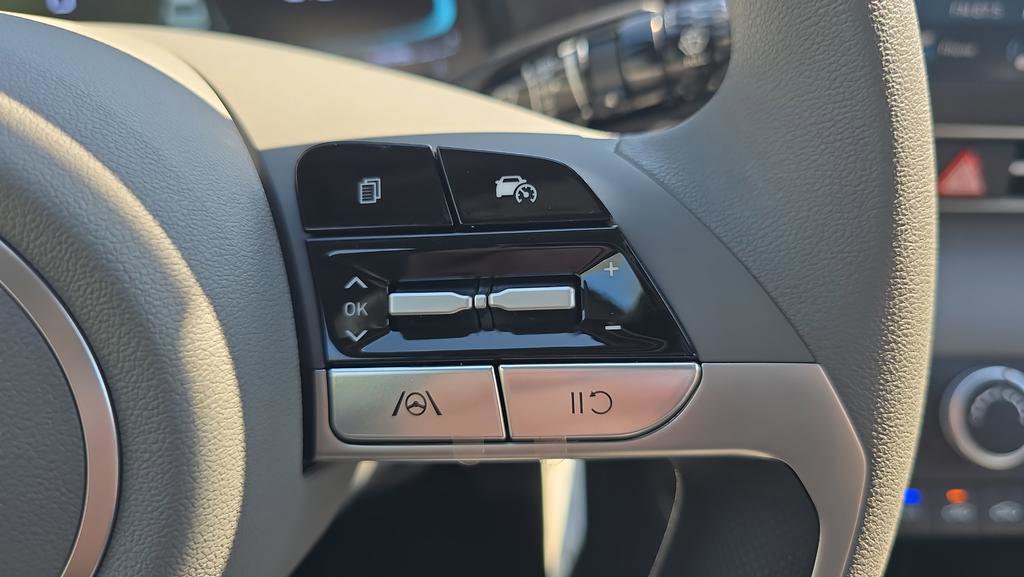 New 2026 Hyundai Elantra SE FWD image 25