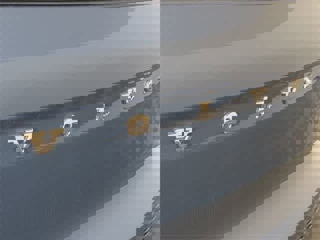 Used 2023 Volvo XC40 Recharge Ultimate w/ Protection Package Premier image 32