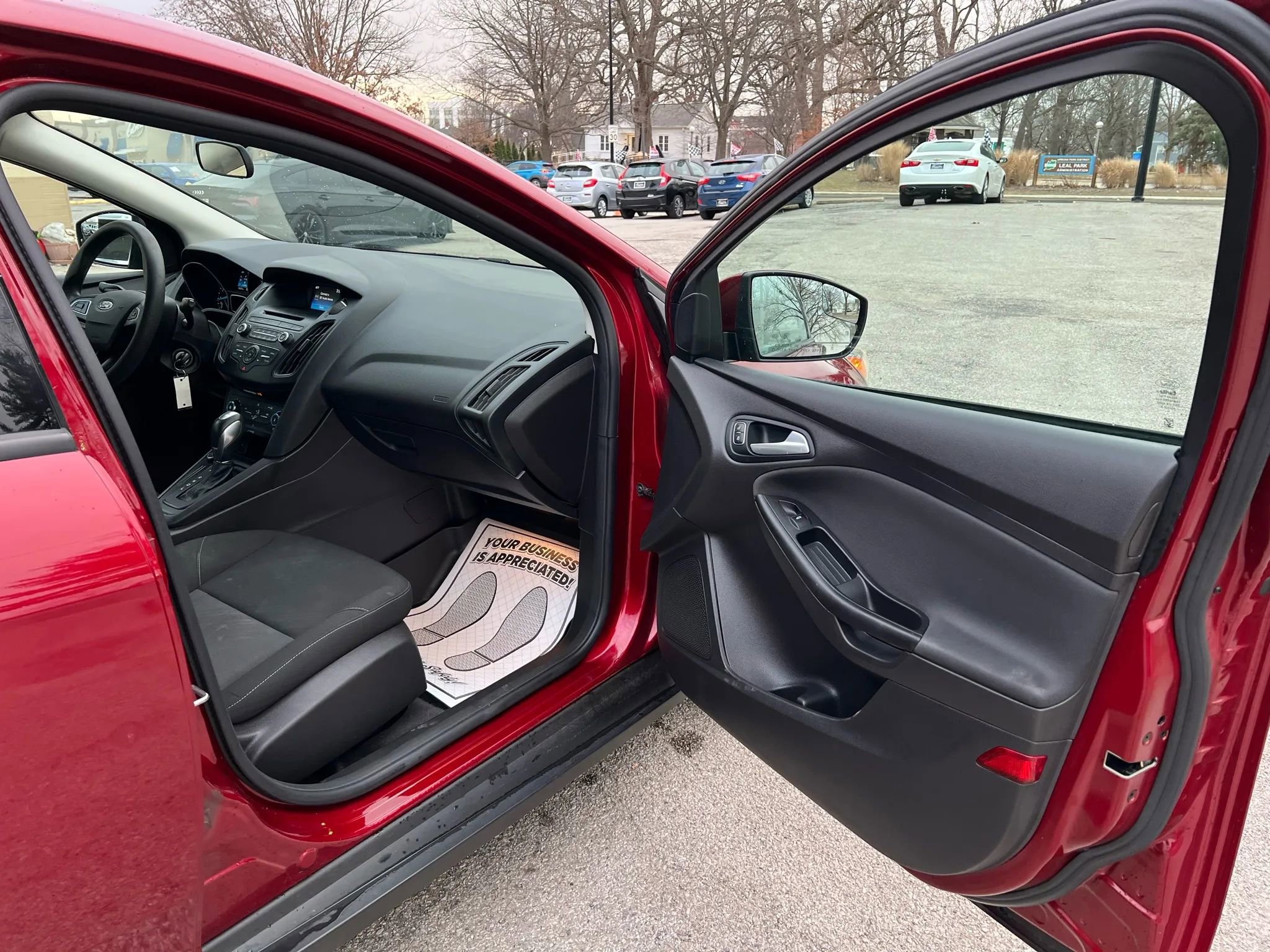 Used 2015 Ford Focus SE image 18