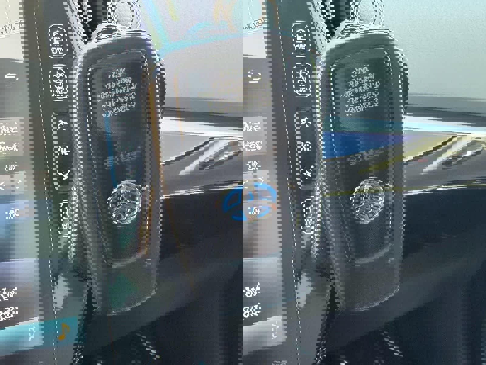 Used 2021 Toyota Prius Limited w/ Premium Convenience Package image 28