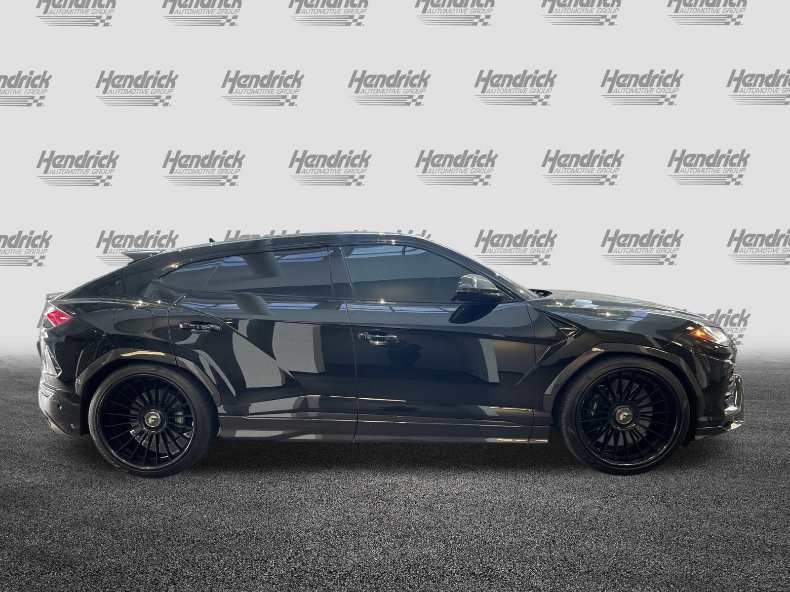 Used 2021 Lamborghini Urus image 11
