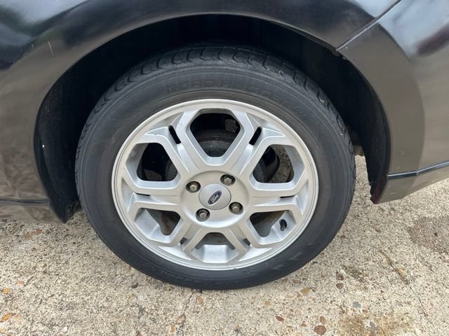 Used 2009 Ford Focus SE FWD image 19