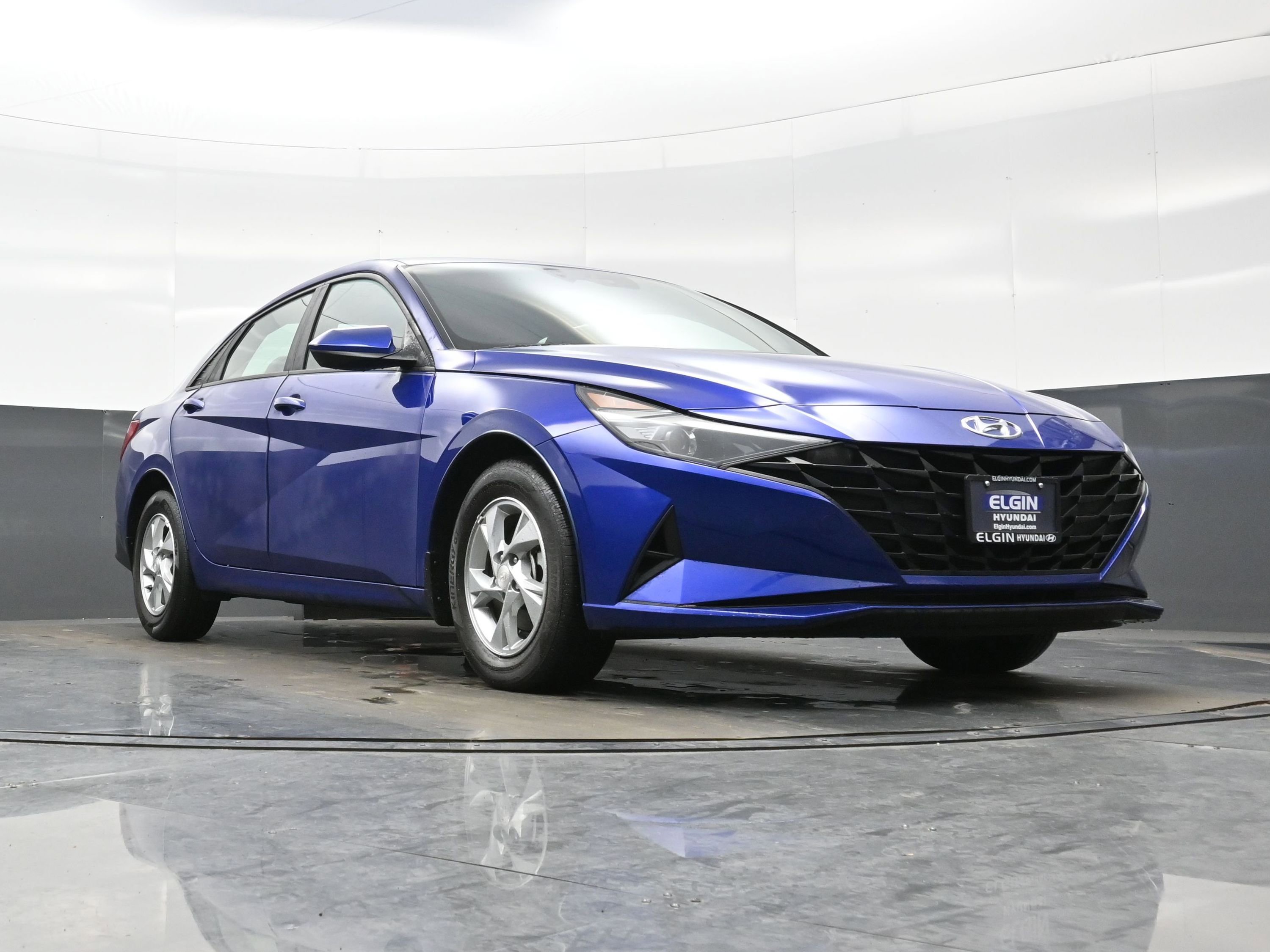 Used 2023 Hyundai Elantra SE image 30
