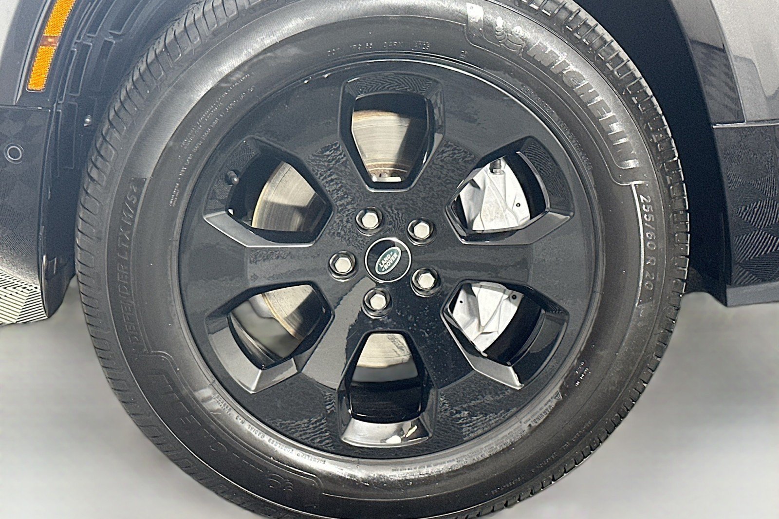 Used 2022 Land Rover Defender 90 X-Dynamic HSE AWD/4WD image 10