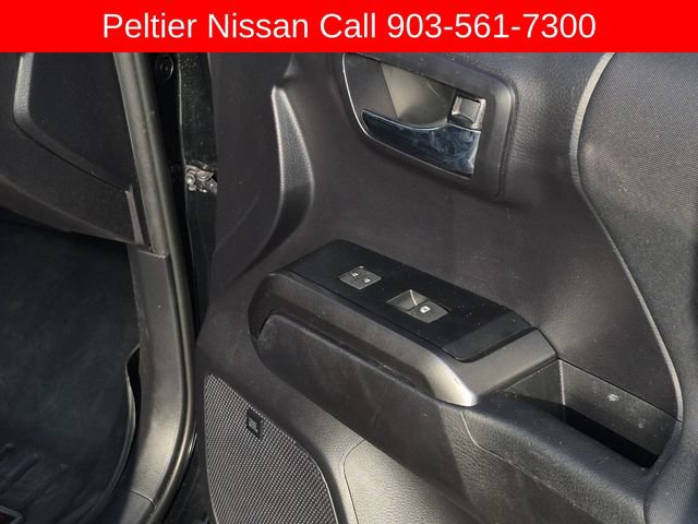 Used 2020 Toyota Tacoma TRD Off-Road w/ TRD Premium Off Road Package AWD/4WD image 15