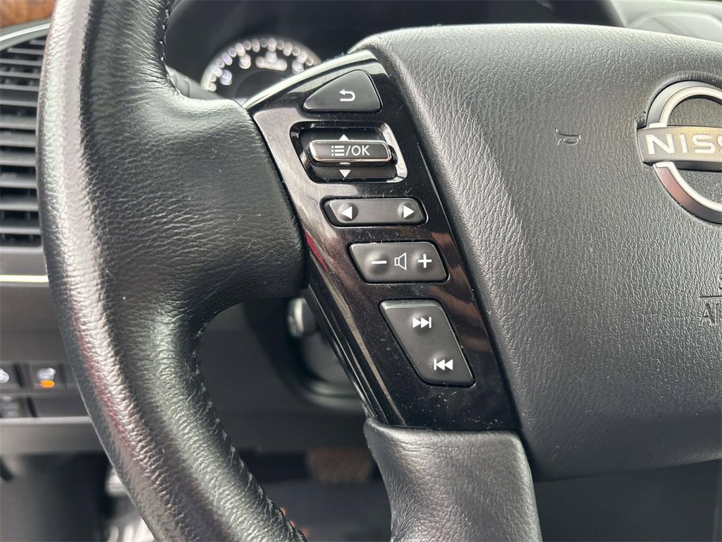 Used 2024 Nissan Armada SL w/ Captain's Chairs Package image 24