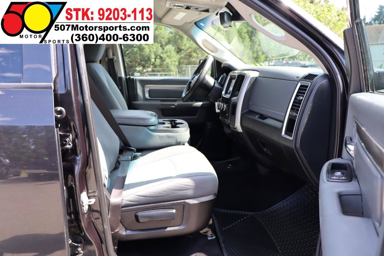 Used 2016 RAM 1500 Classic SLT AWD/4WD image 17