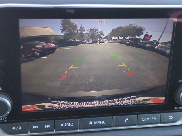 Used 2023 Nissan Rogue S image 21