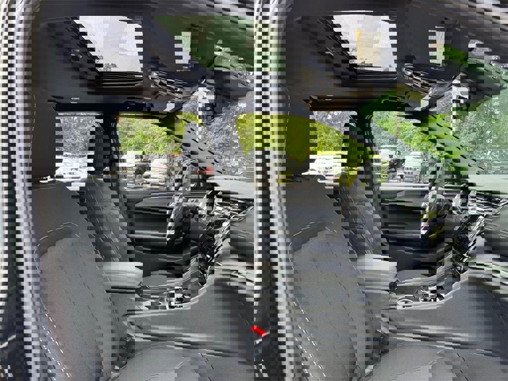 New 2025 Jeep Grand Cherokee L Laredo w/ Luxury Tech Group I image 16