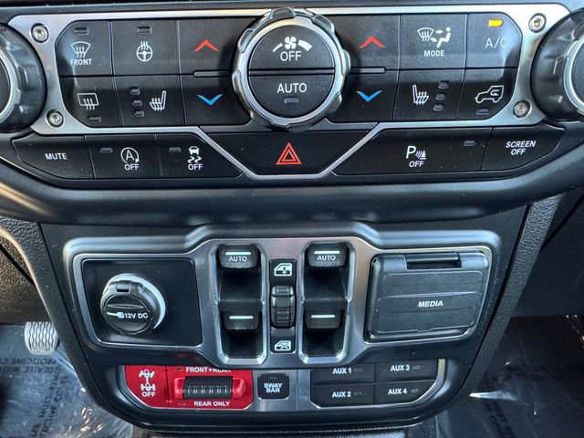 Used 2019 Jeep Wrangler Unlimited Rubicon w/ Dual Top Group AWD/4WD image 27