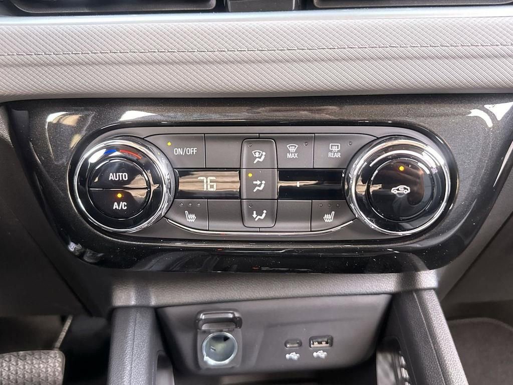 New 2025 Chevrolet TrailBlazer LT w/ Convenience Package image 19