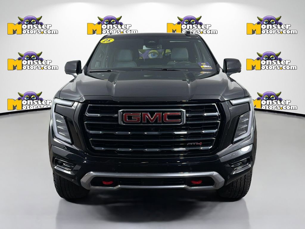Used 2025 GMC Yukon XL AT4 image 2