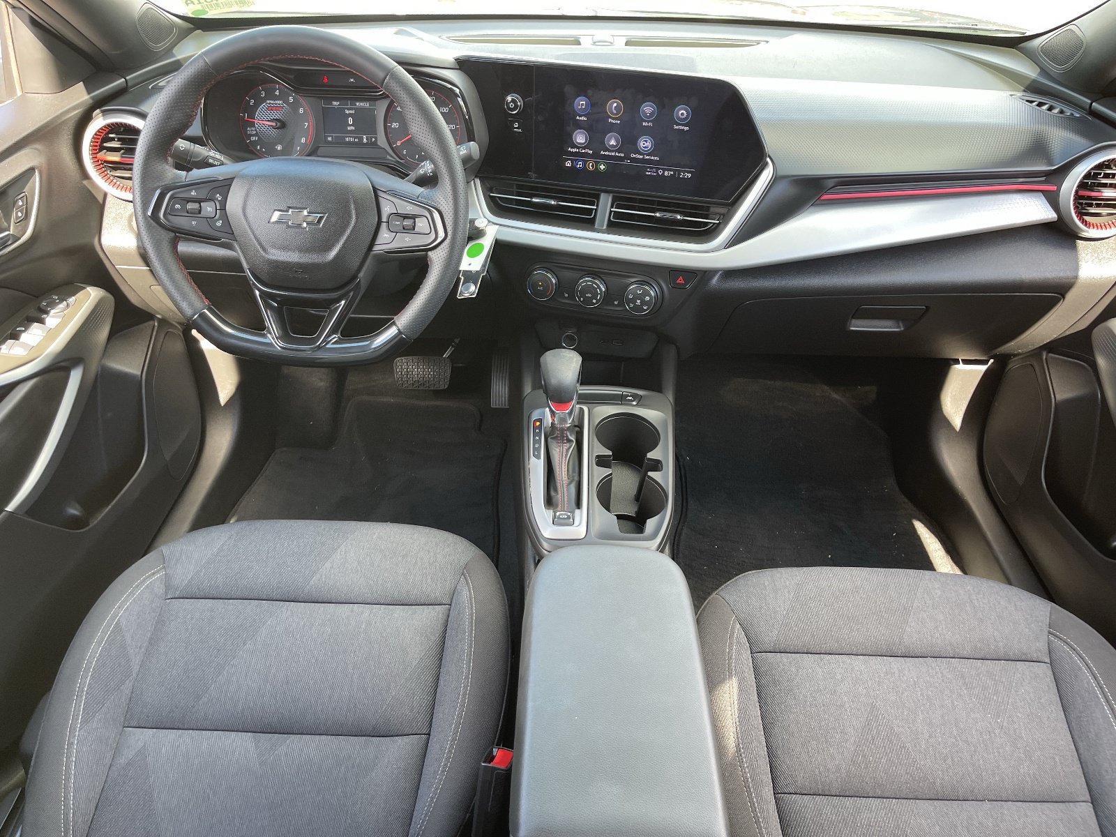Used 2024 Chevrolet Trax RS w/ Driver Confidence Package FWD image 16