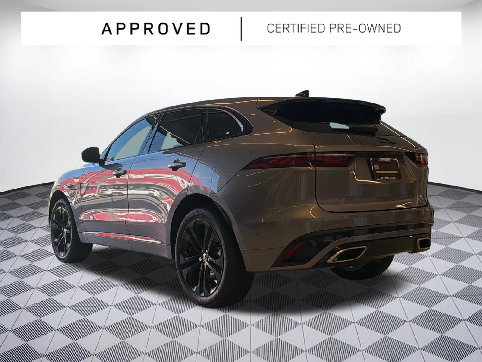 Used 2025 Jaguar F-PACE R-Dynamic S AWD/4WD image 3