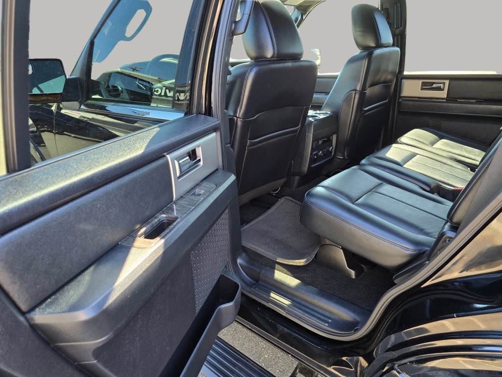 Used 2017 Ford Expedition Limited AWD/4WD image 26