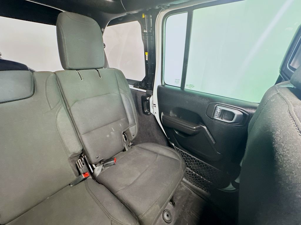 Used 2018 Jeep Wrangler Unlimited Sport S AWD/4WD image 14