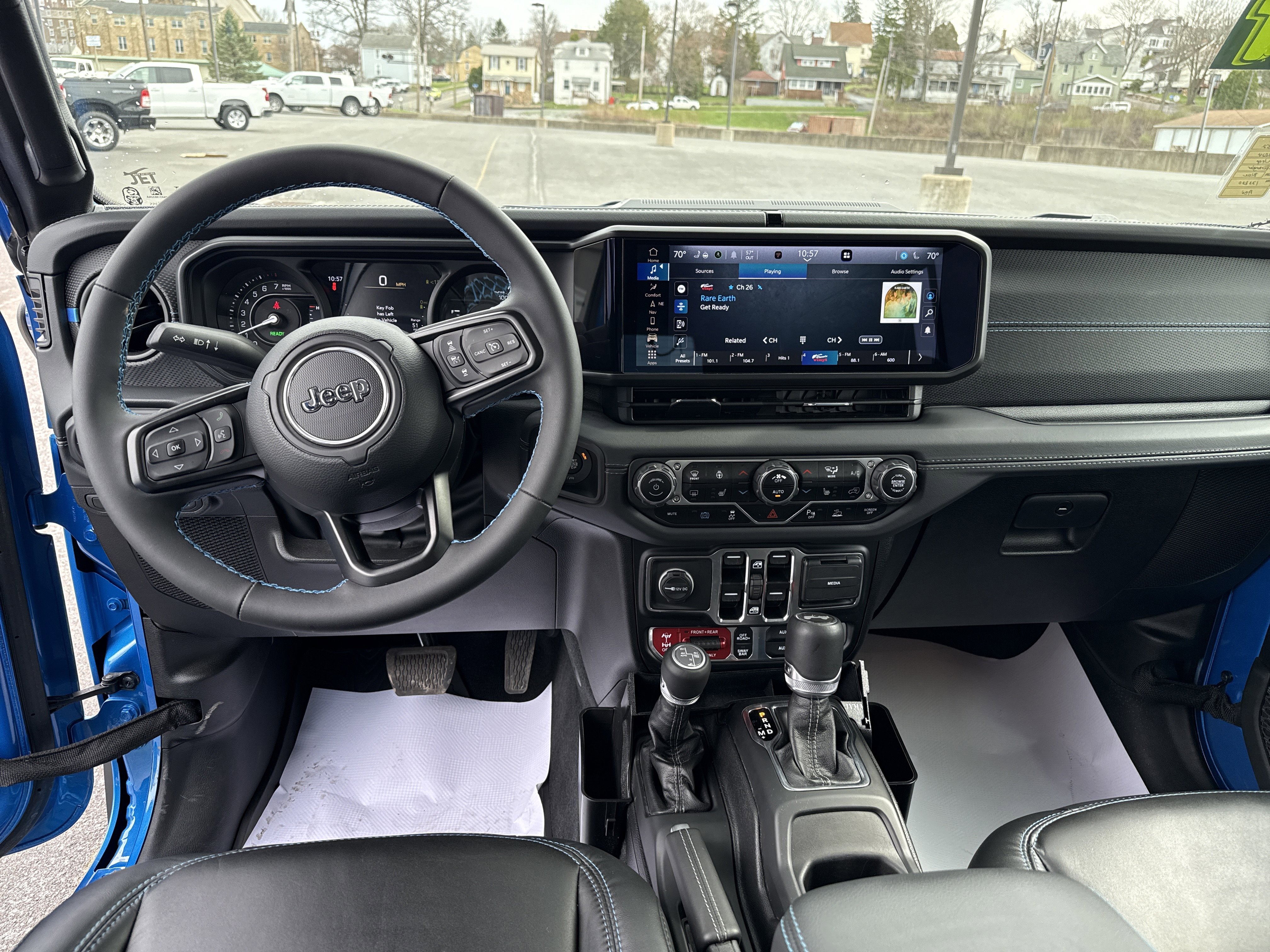 Used 2024 Jeep Wrangler Unlimited Rubicon 4xe image 16