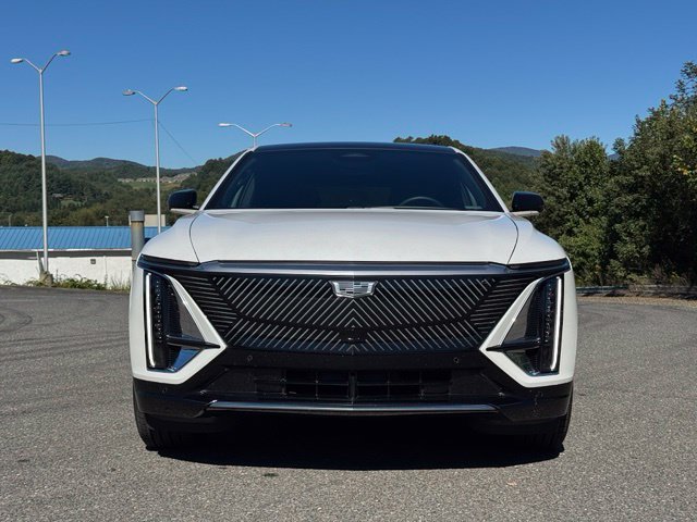 Used 2024 Cadillac Lyriq Tech w/ LPO, Floor Liner Package AWD/4WD image 2