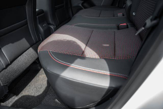 New 2025 Nissan Kicks SR w/ Illumination Package AWD/4WD image 30