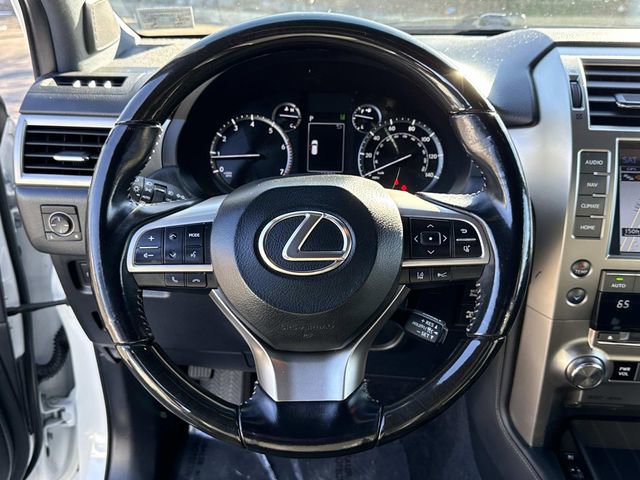 Used 2020 Lexus GX 460 Premium w/ Premium Package image 19