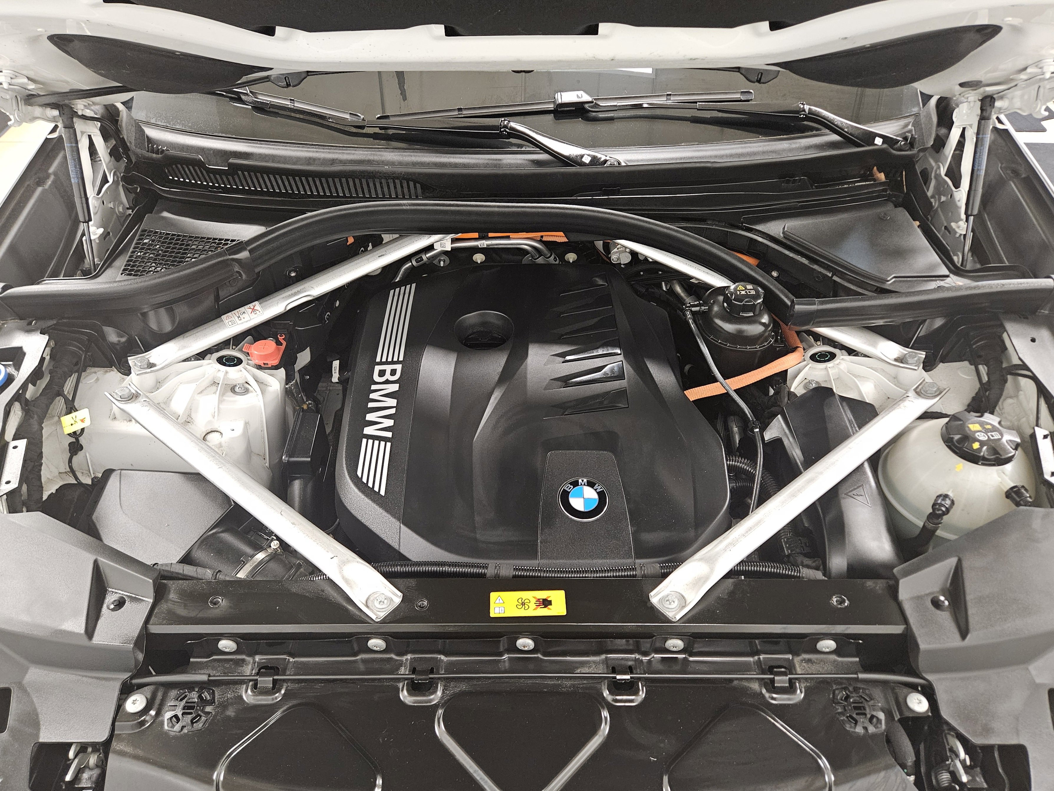 Used 2025 BMW X5 xDrive50e image 48