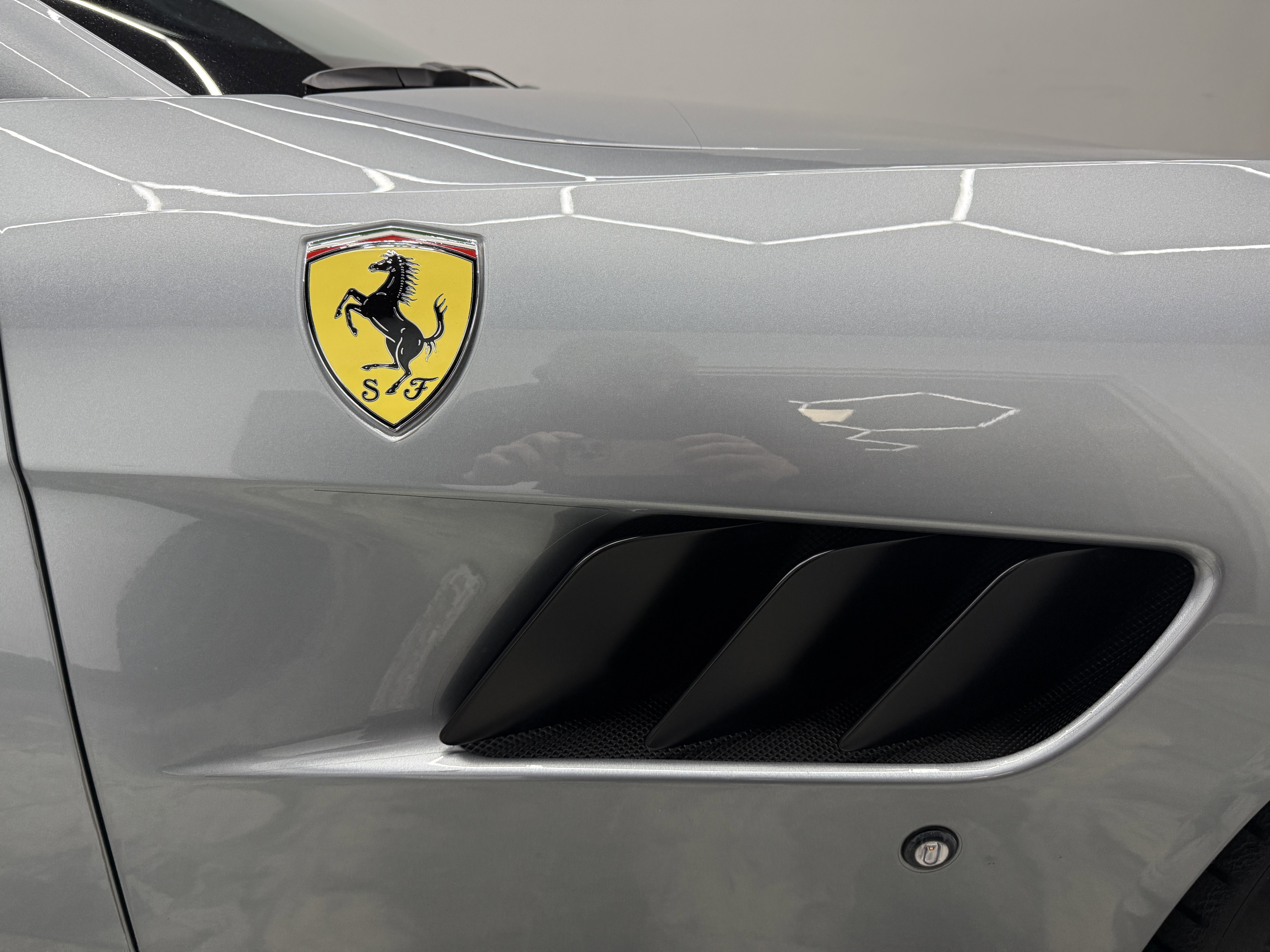 Used 2017 Ferrari GTC4Lusso image 29