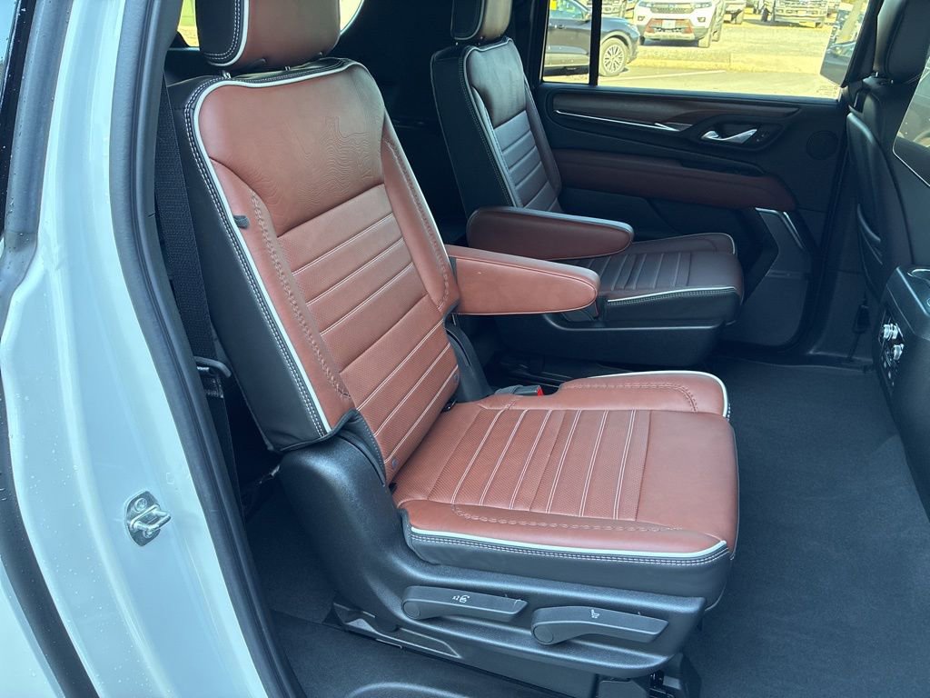 Used 2024 GMC Yukon XL Denali Ultimate image 34