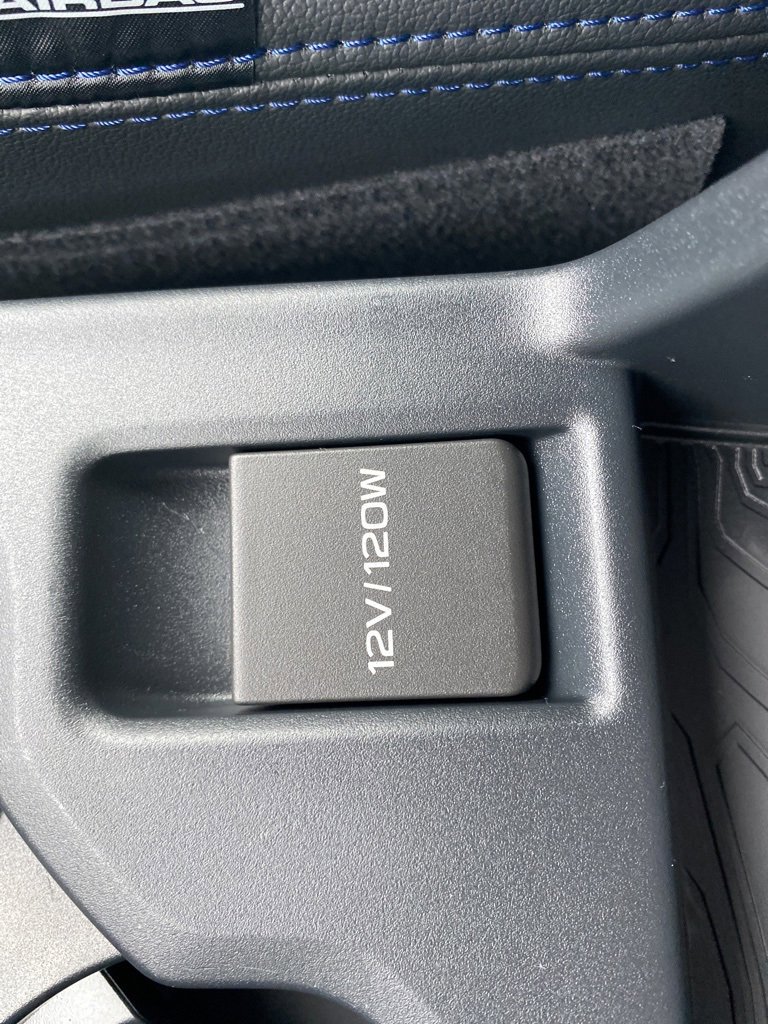 Used 2025 Subaru Forester Limited image 36